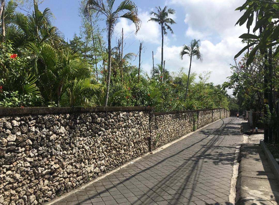 Kubu Verra Seminyak Kuta  Exterior photo